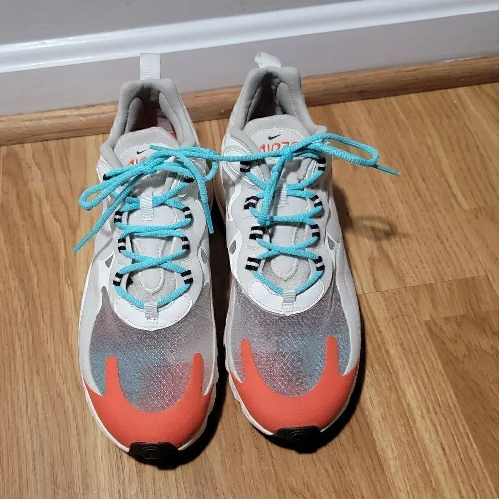 NikeâAirâMaxâ270Â ReactâMidCâSneakerâ7.5